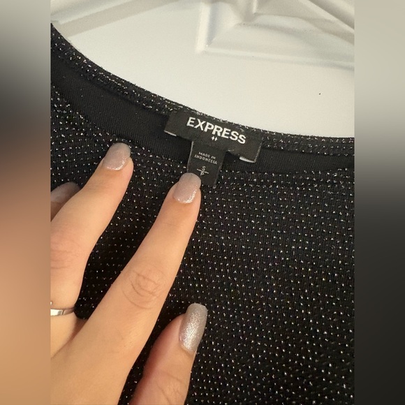 Express Elegant Black Twist-Front Top✨ - Picture 4 of 7